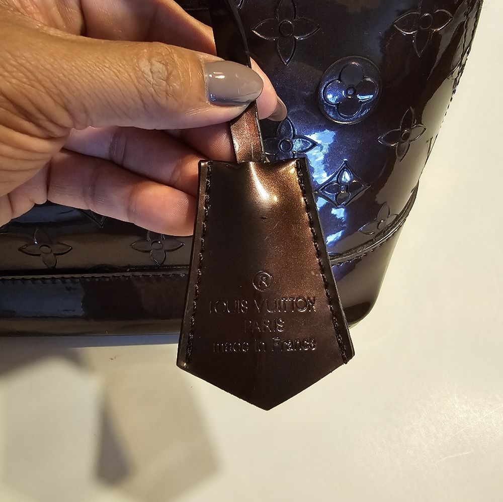 Beautiful LV Alma Mongram Bag